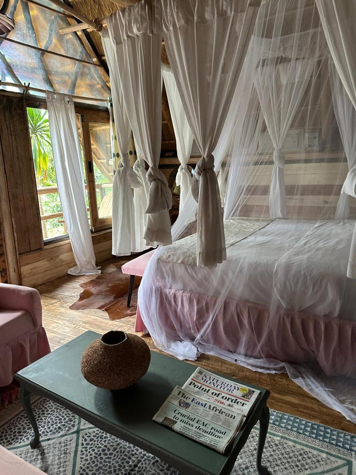 Mabamba Lodge Wakiso Esterno foto